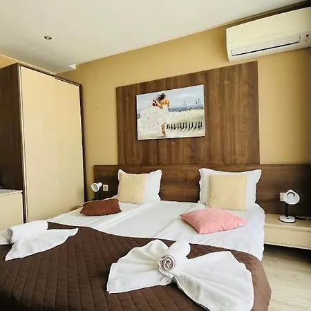 Paradiso 'в' 609 Private * Nesebar