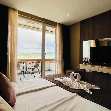 Paradiso 'в' 609 Private Apartment